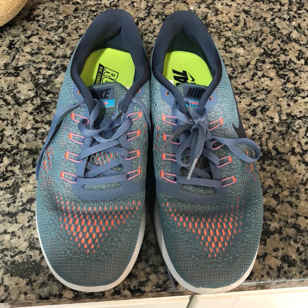 Nike free rn  shoes